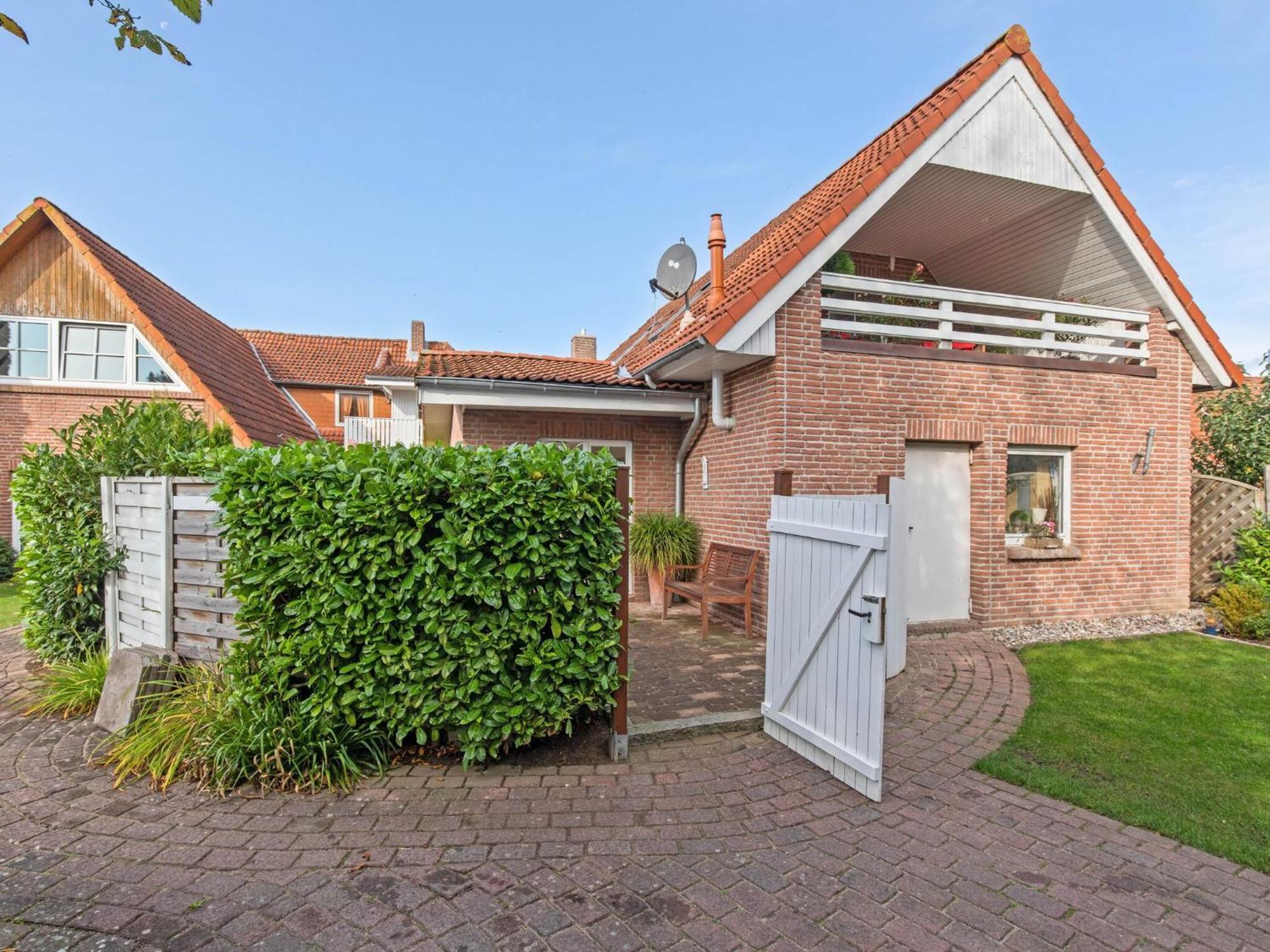 Enticing Holiday Home In Oldenburg With Garden Near Sea Dannau Екстер'єр фото