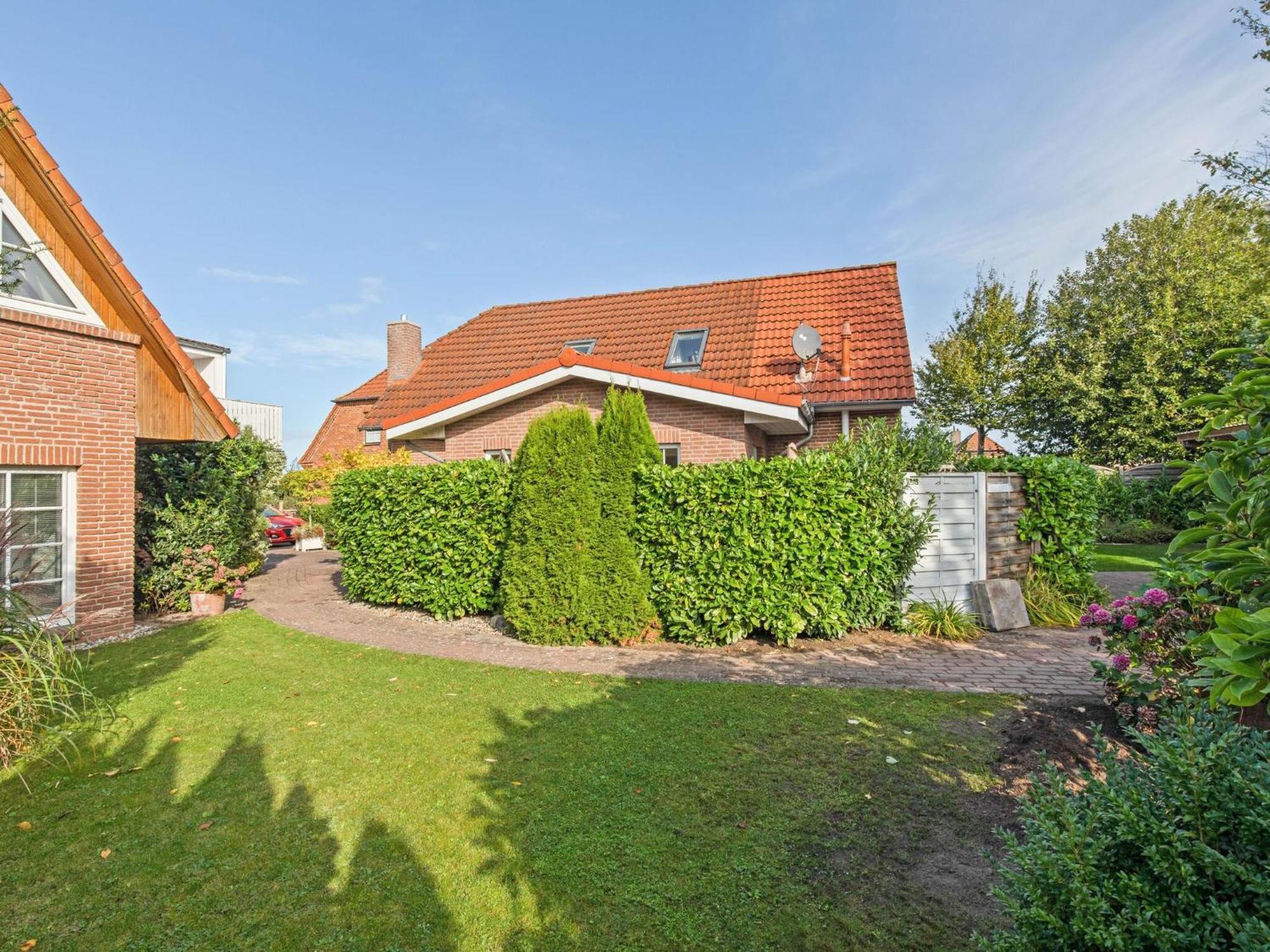 Enticing Holiday Home In Oldenburg With Garden Near Sea Dannau Екстер'єр фото