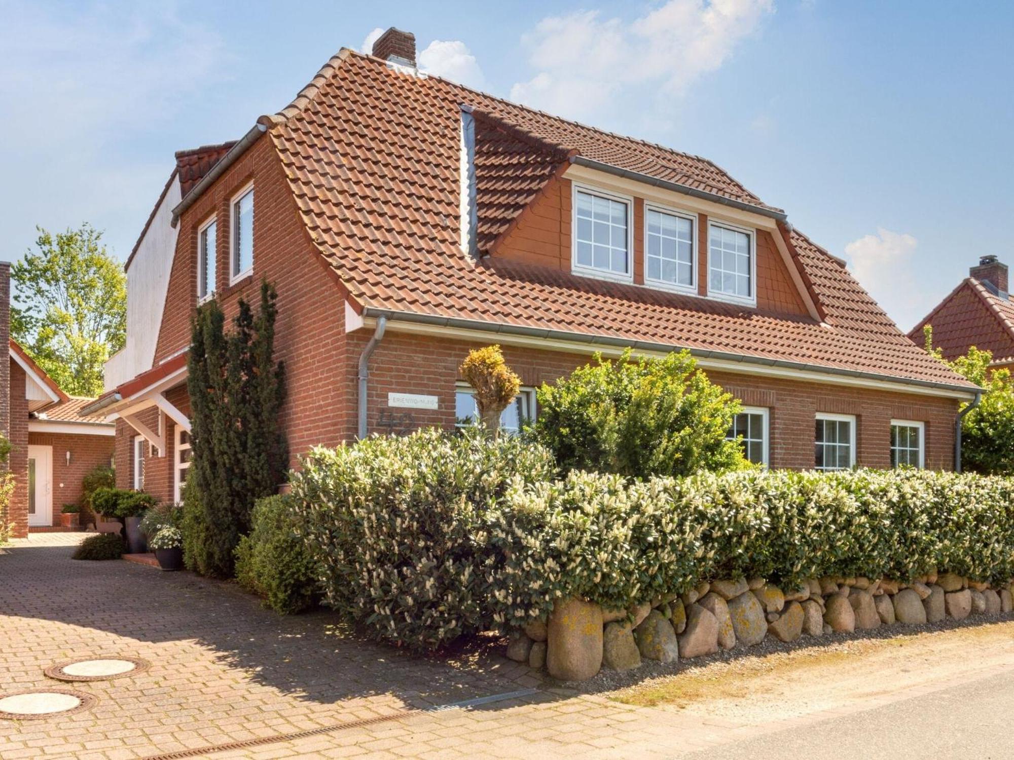 Enticing Holiday Home In Oldenburg With Garden Near Sea Dannau Екстер'єр фото